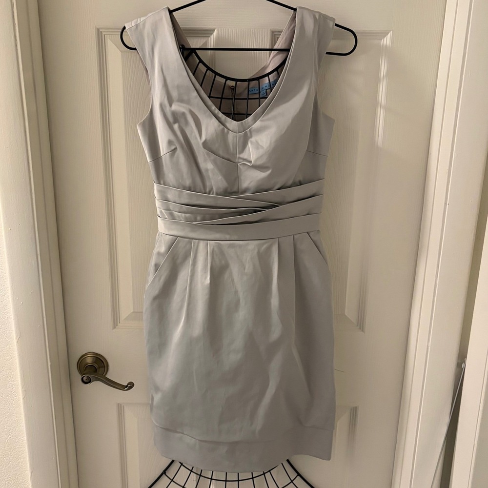 Antonio Melani Silver Sheath Dress Ruched Waist Sleeveless Size 2 Cocktail